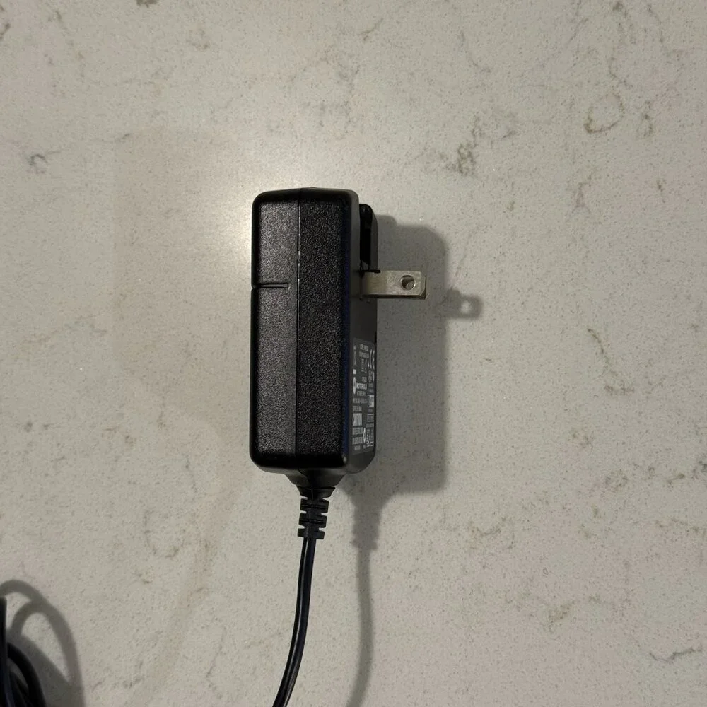 OEM Motorola Cell Phone SPN5202B FMP5202A Charger Power Supply Adapter Mini USB